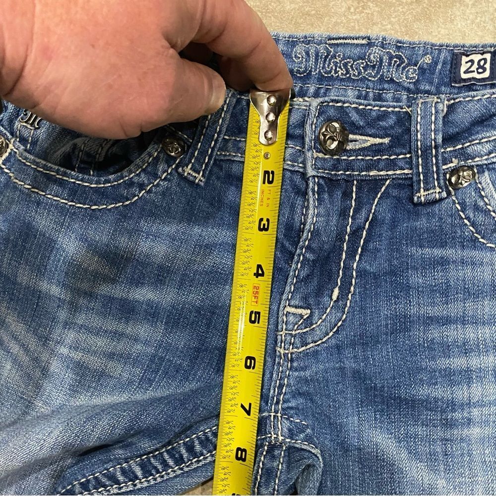 Miss Me 28x34 Bootcut Jeans Embellished back pockets Stretch Denim EUC - Picture 14 of 15